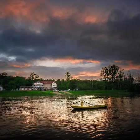 Elbterrasse Woerlitz Szálloda *