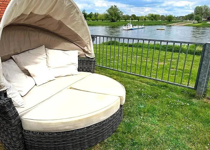 Elbterrasse Woerlitz * Oranienbaum-Woerlitz